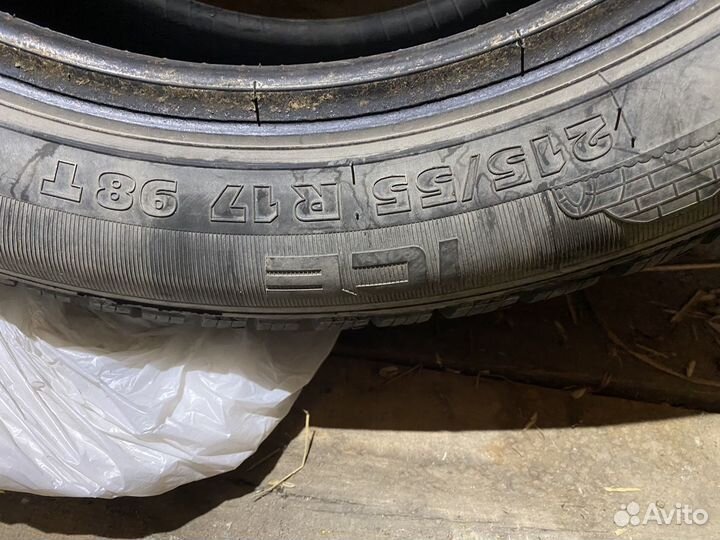 Tigar Ice 215/55 R17 98T
