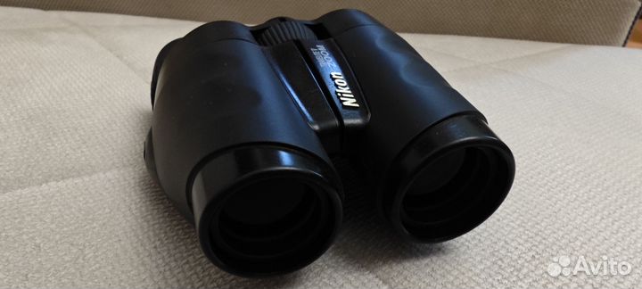 Бинокль Nikon 8-24х25 Travelite V