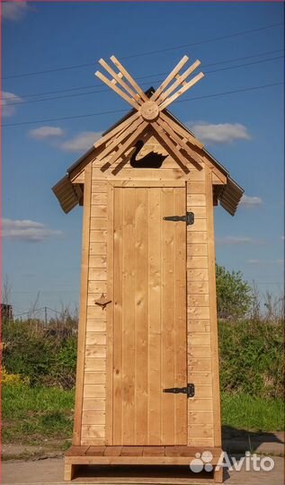 Дачный туалет деревянный