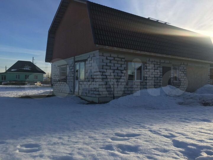 Дом 218 м² на участке 16 сот.