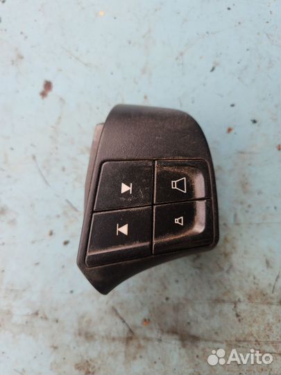 Вольво s40 кнопки руля