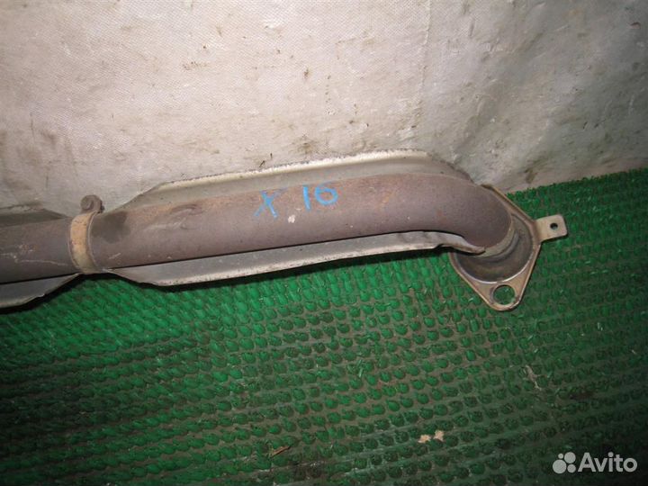 Приемная труба глушителя Nissan Almera Tino 2005