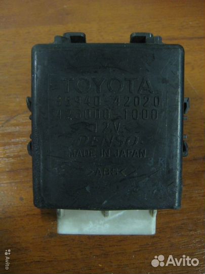 Блок управления дворниками Toyota Rav4