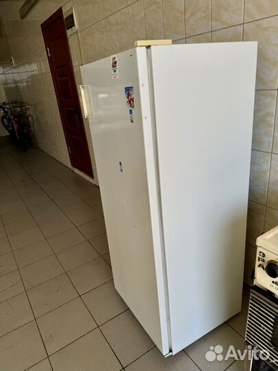 Холодильник Бирюса