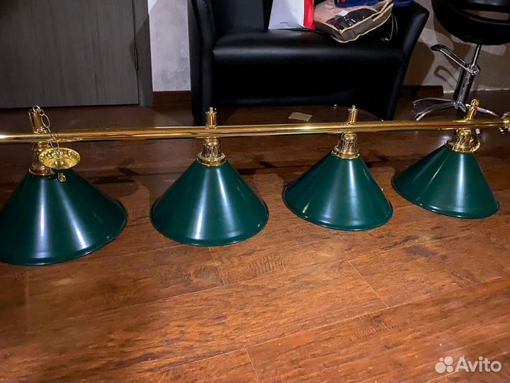 Светильник бильярдный на 4 плафона