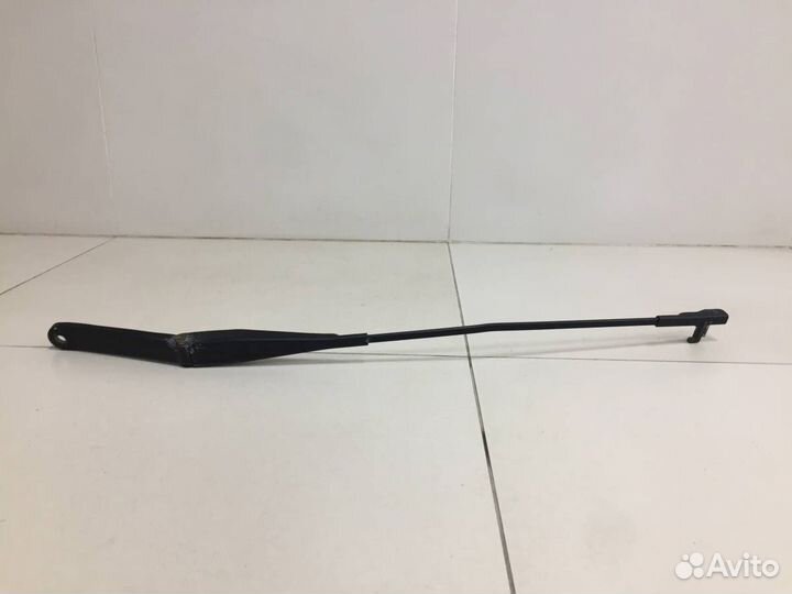 Поводок стеклоочистителя передний правый Ford Focu