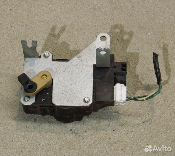 Привод заслонки печки Nissan Maxima J30