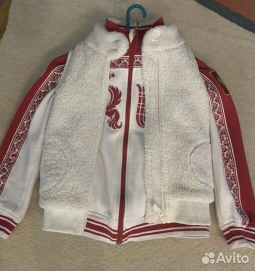 Костюм спортивный