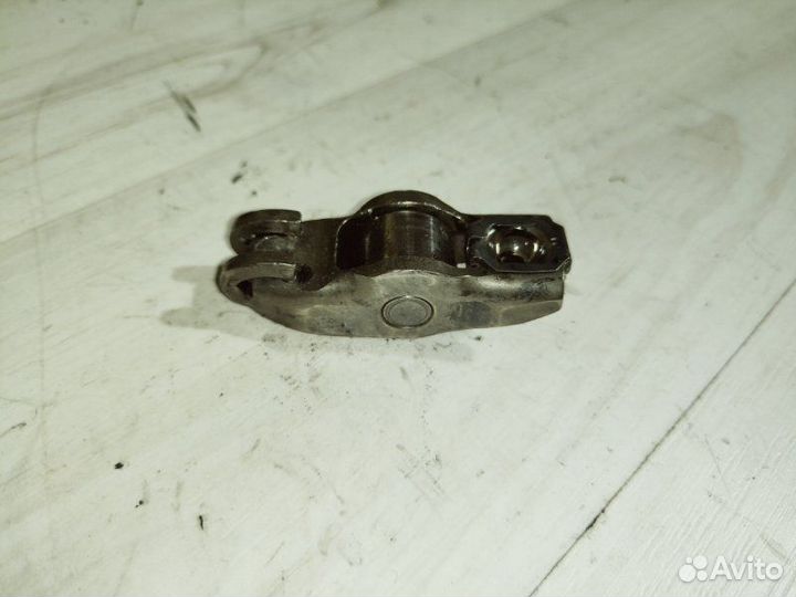 Рокер Volvo Xc90 D5244T4 2006