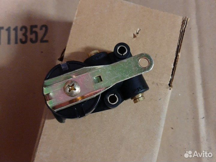 Кран уровня кабины inter 9200/9400