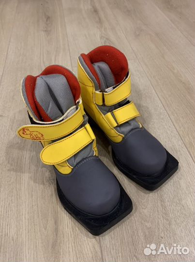 Лыжные ботинки детские