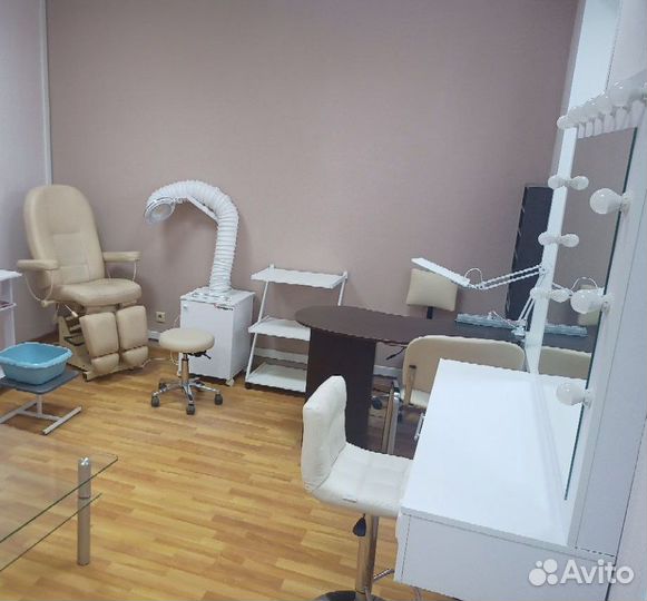 Мебель для салона красоты бу