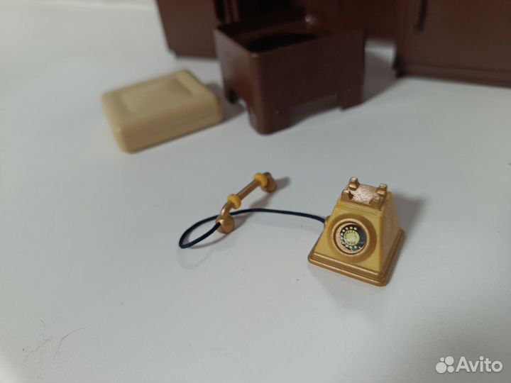 Кукольное трюмо