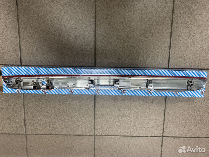 Накладка крышки багажника Toyota Corolla E150 хром