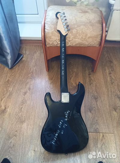 Набор для гитариста. гитара, комбик, педаль