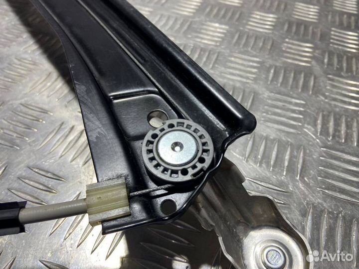 Стеклоподъемник Volkswagen Tiguan 2