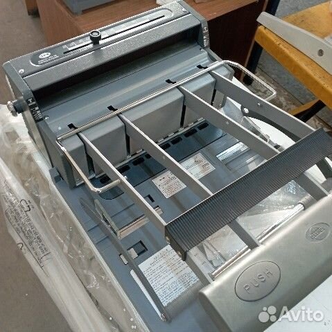 Переплетчик (брошюровщик) на металлическую пружину