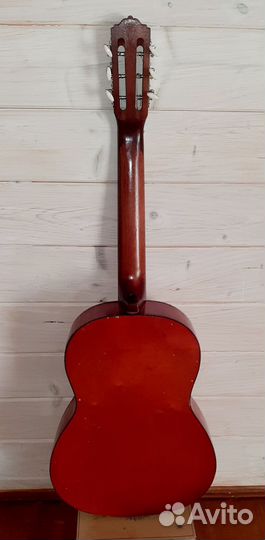 Акустическая гитара