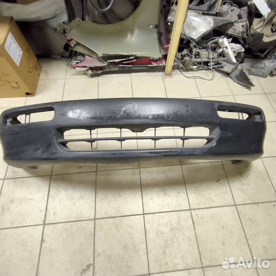Бампер передний Mazda Familia Новый