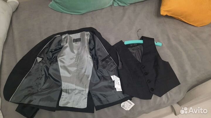 Детский костюм пиджак и жилетка Zara р. 104 новое