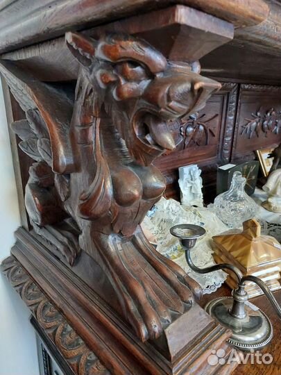 Шедевр. антикварный буфет шкаф витрина