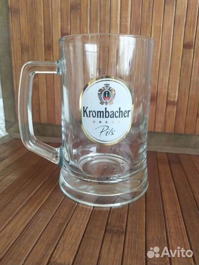 Пивные бокалы, кружки