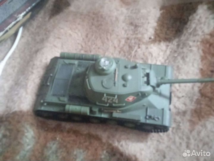 Продам колекцыоный танк ис 2 1945года