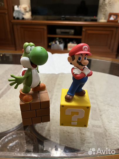 Фигурка марио