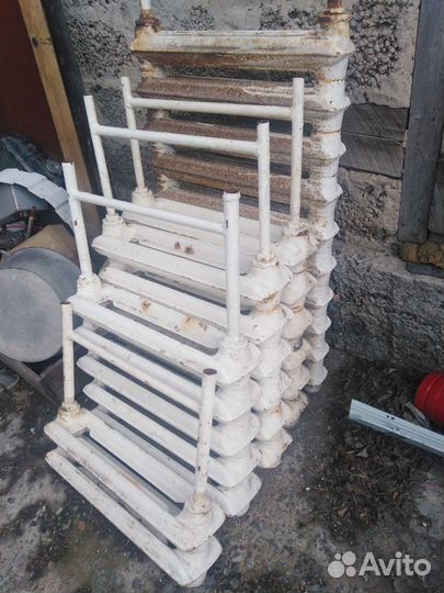 Батарея чугунная