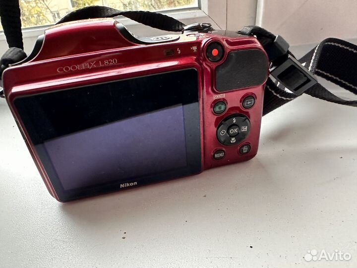 Компактный фотоаппарат