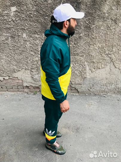 Мужской спортивный костюм Adidas