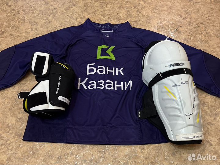 Защита хоккейеая (Налокотники и щитки ног)