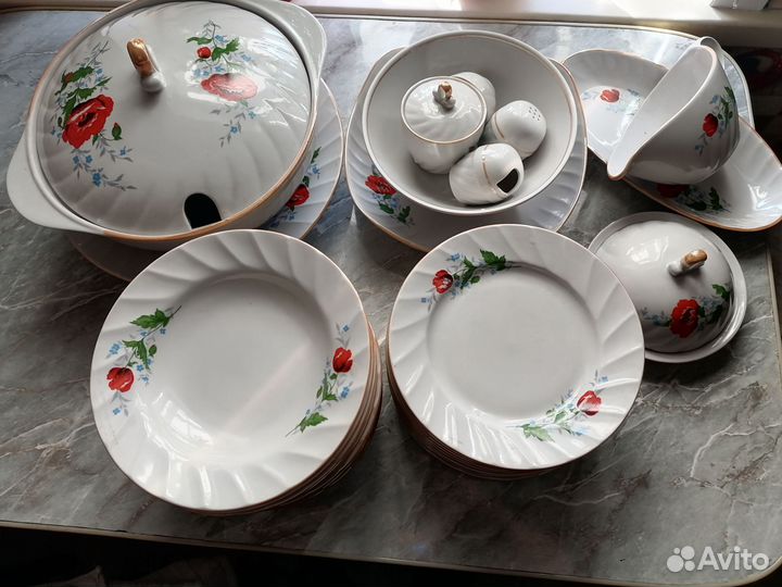 Столовый сервиз на 12 персон СССР