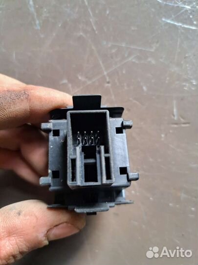 Кнопка корректора фар Skoda Fabia