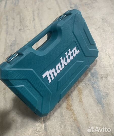 Перфоратор makita HR 2470
