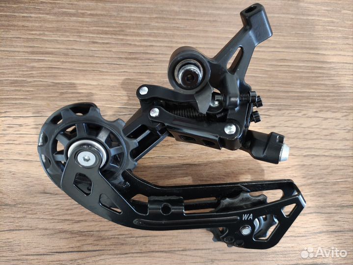 Задний переключатель Microshift Advent