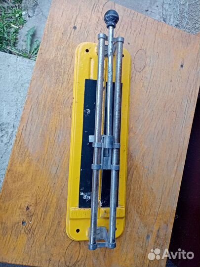 Плиткорез ручной