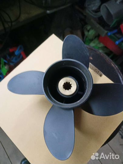 Гребной винт suzuki 9.9