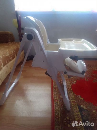 Стул для кормления