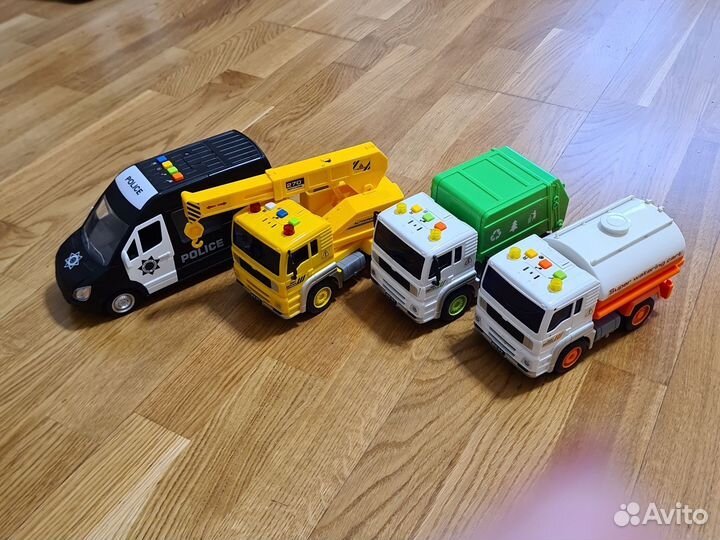 Набор машин со звуковым эффектами