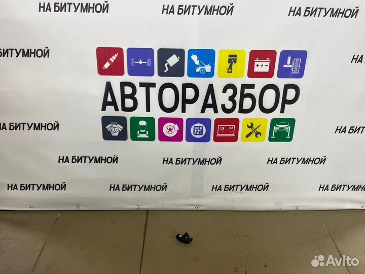 Кнопки стеклоподъемников Volkswagen Passat B6