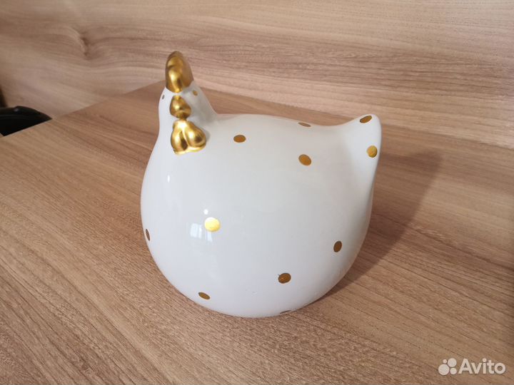 Декоративная фигурка курочка