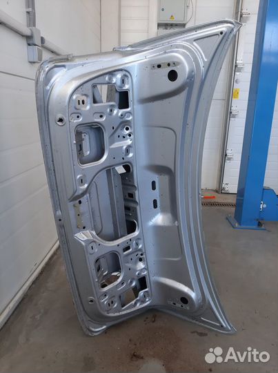 Крышка дверь багажника Volkswagen Jetta 6