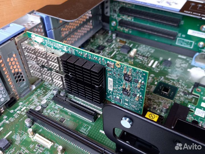 Сервер Lenovo x3650 M5 E5-2620 v4 64Gb 2U