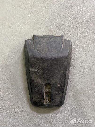 Крышка бардачка arctic cat