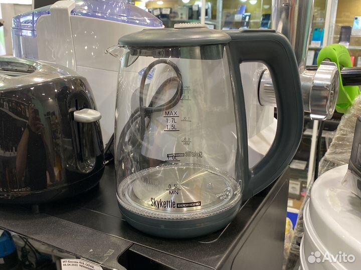 Чайник Redmond RK-G213S