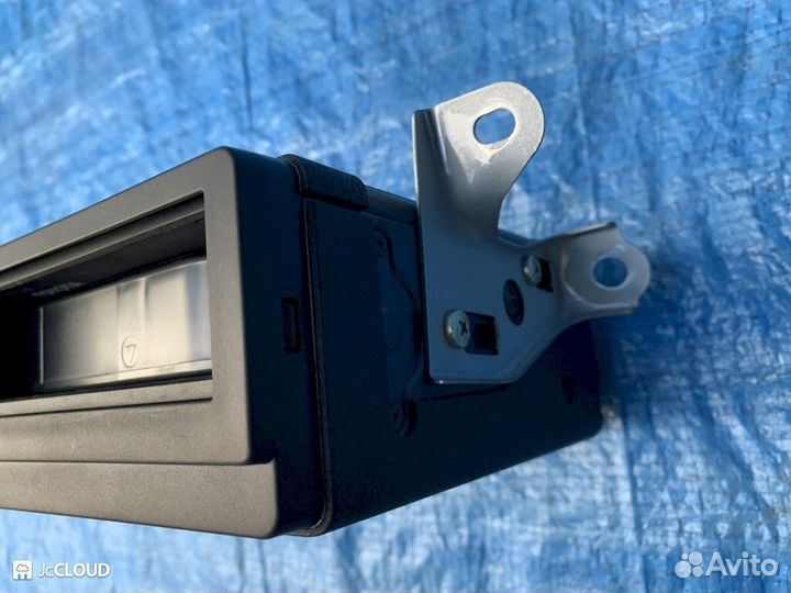 Cd-чейнджер на toyota harrier MCU15 1mzfe