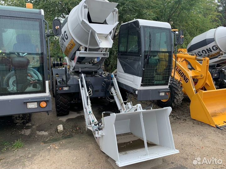 Автобетоносмеситель Yugong SDM3000, 2024