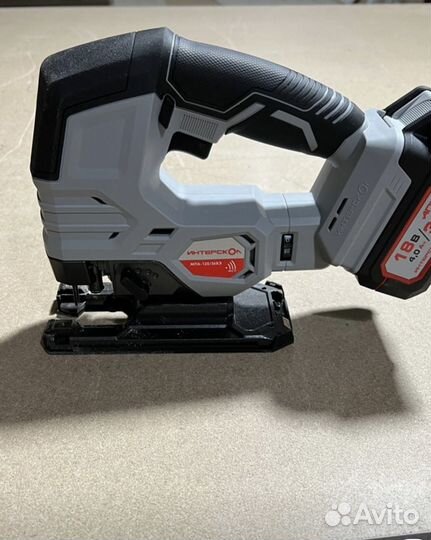 Аккумуляторный лобзик Интерскол