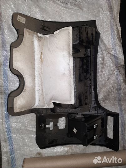 Накладка торпеды подрулевая Опель Антара